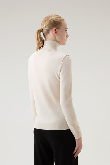 Turtleneck Sweater in Wool Blend Milky Cream